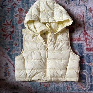 Zara yellow puffer vest with hoodie Brand new with tags Size medium Perfect cond